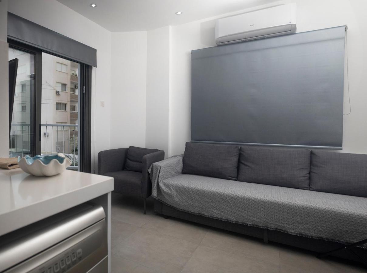 Lovely 2 Bed Apartment In Larnaca City Centre Εξωτερικό φωτογραφία